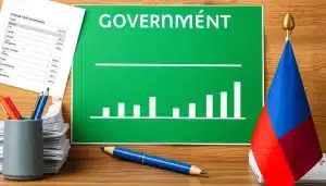 Documents du budget de l’État français posés sur un bureau